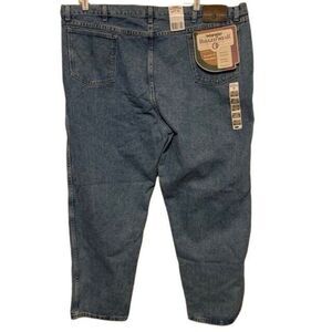WRANGLER RUGGED WEAR RELAXED FIT SIZE 48X30 JEANS *NEW*